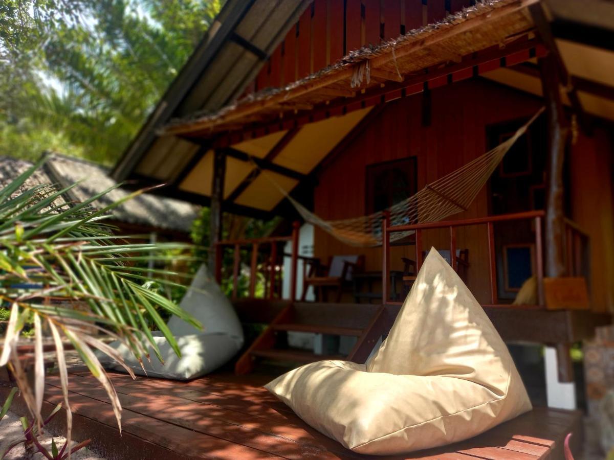 Sabai Sabai Beach Bungalows Koh Phayam Exterior photo