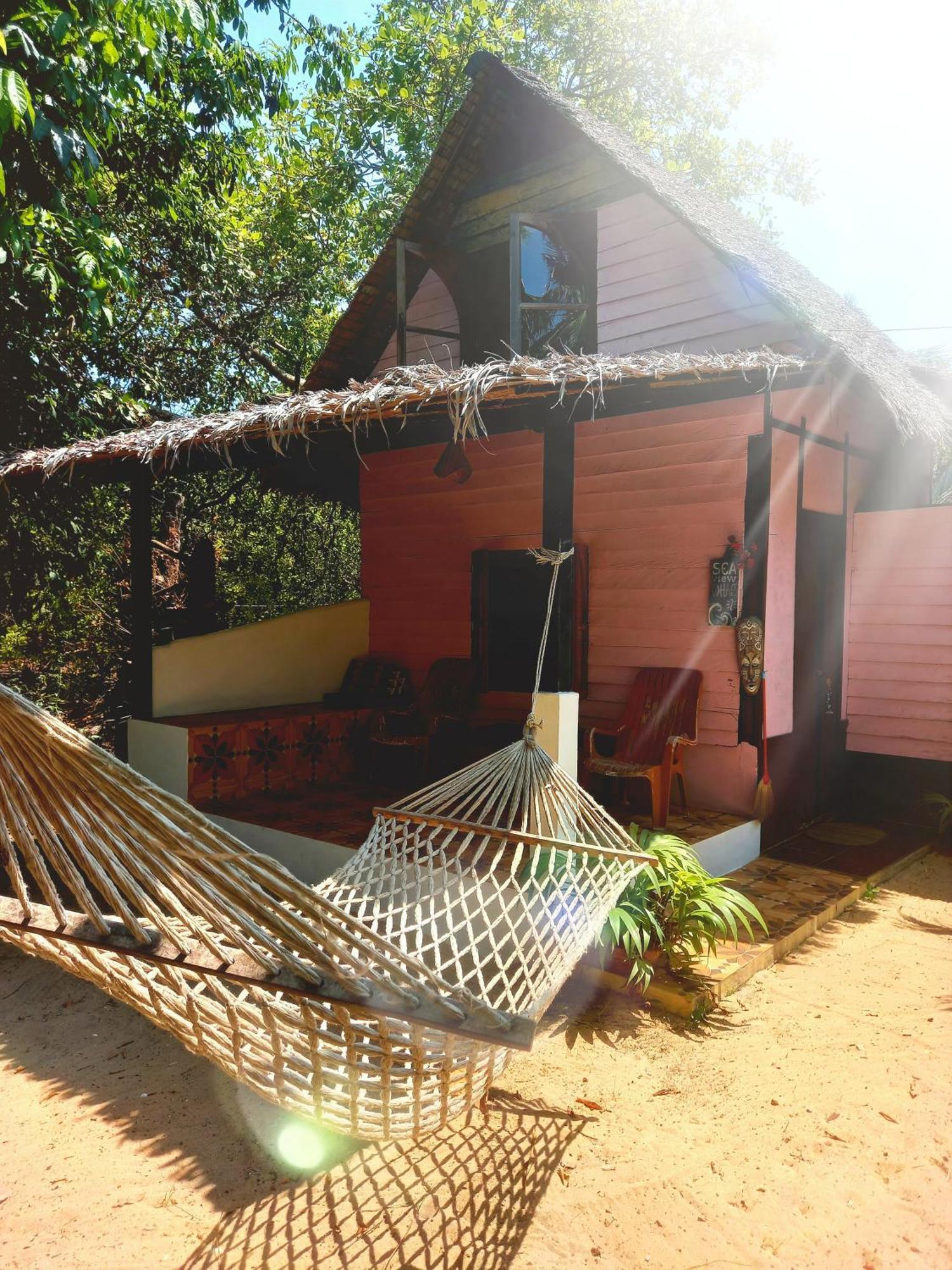 Sabai Sabai Beach Bungalows Koh Phayam Exterior photo