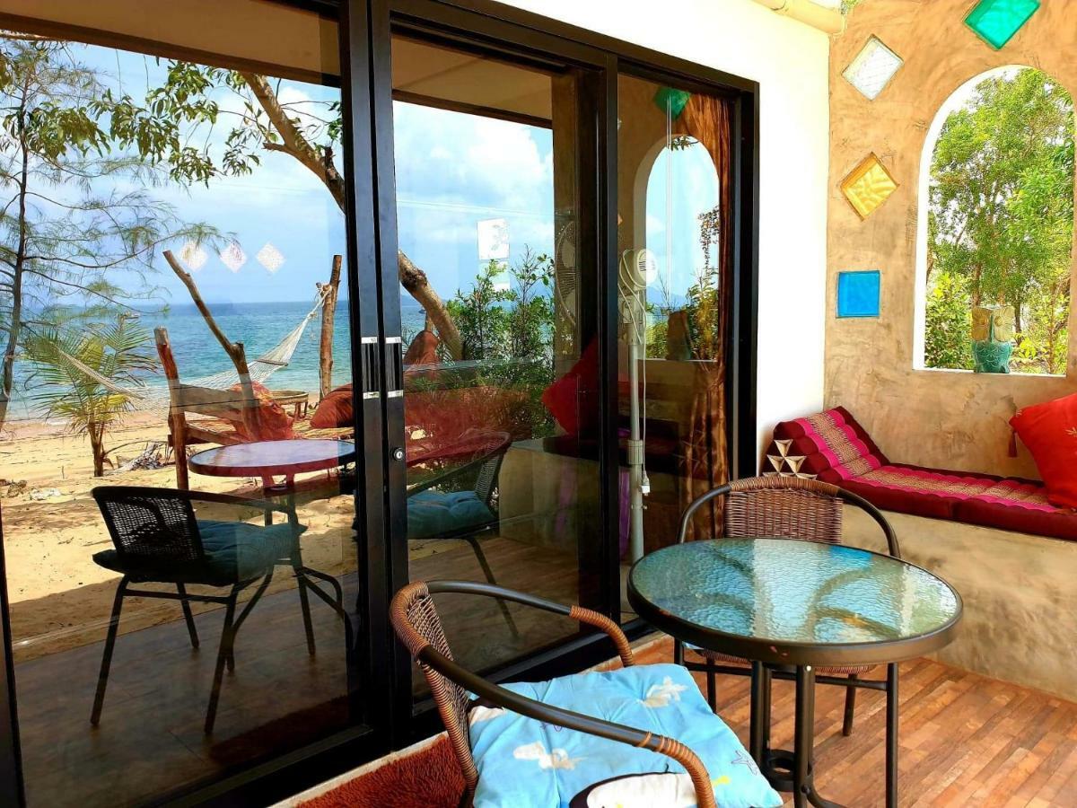 Sabai Sabai Beach Bungalows Koh Phayam Exterior photo